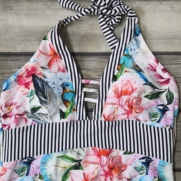 Halter Floral One Piece Swimsuit Sz Small - Picture 2 of 3